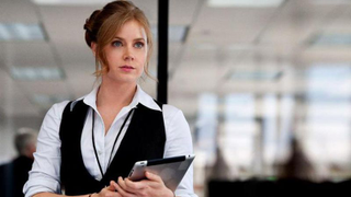Amy Adams will star in the TV version of Gillian Flynn’s <i>Sharp Objects</i>